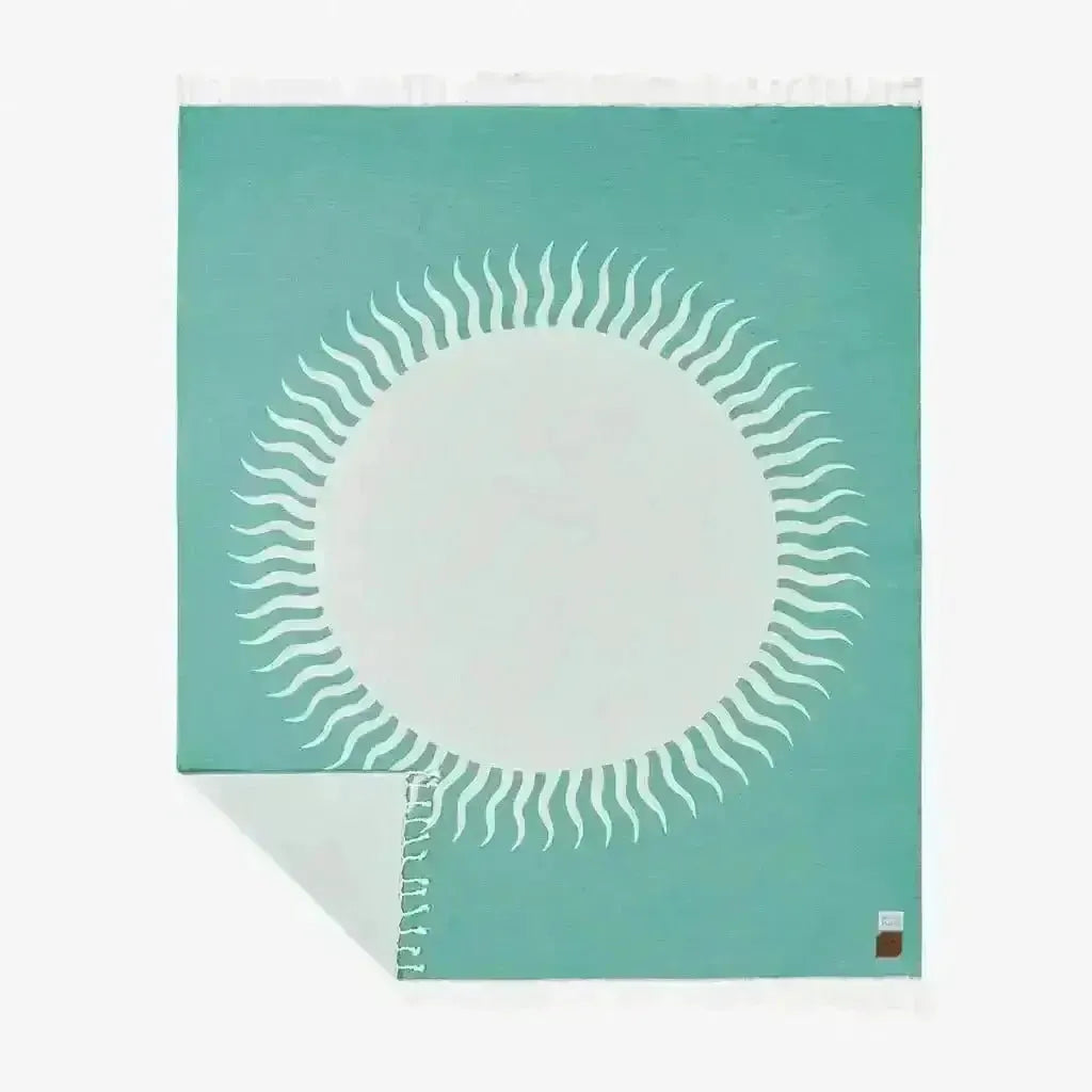 Slowtide Sol Blanket Sage - Stylish Summer Decor